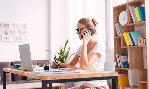 Какъв размер бюро е подходящ за домашния офис.jpg