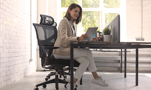 Choosing an office chair.jpg