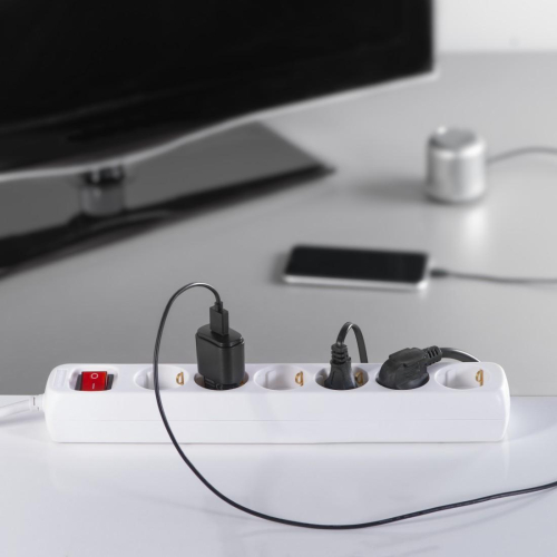 Разклонител Hama 108833, 6 гнезда с ключ, бял, 2004047443171603 07 