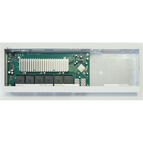 Switch Mikrotik CRS326-24S+2Q+RM 24 SFP+ and 2 QSFP+ ports, 2004752224002211 03 